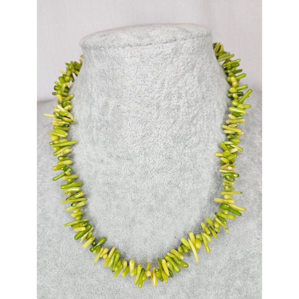 Vintage Green Coral Chip Necklace Lime Beaded Statement Necklace Boho Coastal